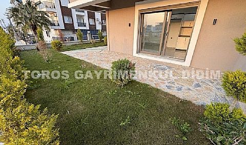 Didim'de Merkezi Lokasyonda Havuzlu Sitede Daire Fiyatına Müstakil Bahçeli Yazlık Villa Satışta fiyatlar 5.500.000 liradan başlamatadır
