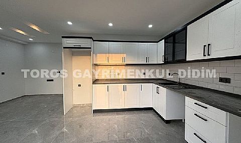 Didim'de Merkezi Lokasyonda Havuzlu Sitede Daire Fiyatına Müstakil Bahçeli Yazlık Villa Satışta fiyatlar 5.500.000 liradan başlamatadır