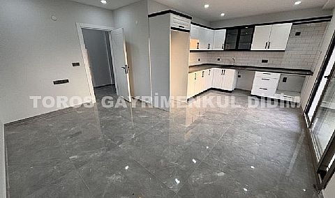 Didim'de Merkezi Lokasyonda Havuzlu Sitede Daire Fiyatına Müstakil Bahçeli Yazlık Villa Satışta fiyatlar 5.500.000 liradan başlamatadır