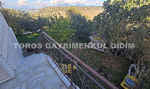 Didim Akköy, de Doğa İçinde  Satılık Deniz Manzaralı Yazlık