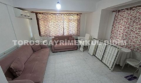 Begonviller Altında Bir Yaz Rüyası! Plaja 1 Km Mesafede, Müstakil Bahçeli 2+1 Villa Tipi Satılık Yazlık