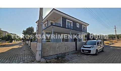Didim Akbük te denize 400 mt mesafede 4+1 tam müstakil villa
