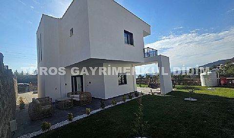 Didim Akbük'te 500 m2 arsa içinde Satılık Müstakil 4+1 Villa 