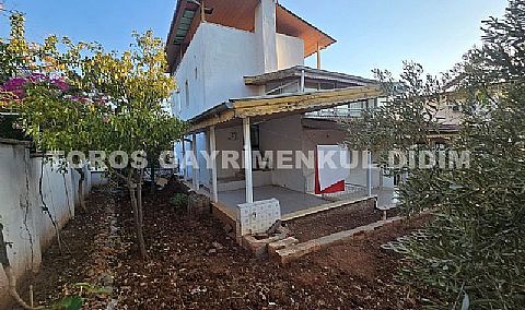 Didim Akbükte deniz manzaralı eşyalı satılık yazlık 