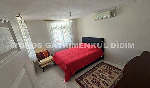 Didim Akbük'te Denize Yakın, 430 m² Bahçeli Tam Müstakil Satılık Villa!