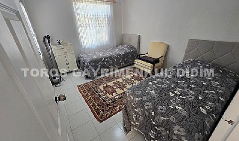 Didim Akbük'te Denize Yakın, 430 m² Bahçeli Tam Müstakil Satılık Villa!