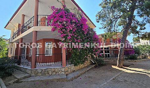 Didim Akbük'te Denize Yakın, 430 m² Bahçeli Tam Müstakil Satılık Villa!
