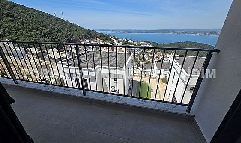 Didim Akbükte  full deniz ve doğa manzaralı satılık müstakil villa