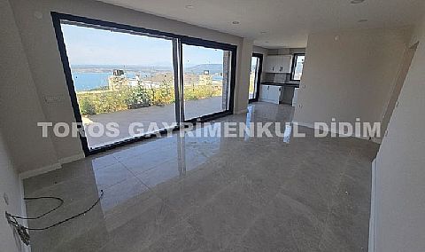 Didim Akbükte  full deniz ve doğa manzaralı satılık müstakil villa