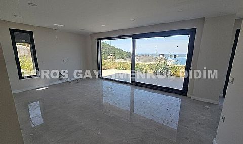 Didim Akbükte  full deniz ve doğa manzaralı satılık müstakil villa