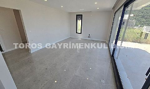 Didim Akbükte  full deniz ve doğa manzaralı satılık müstakil villa