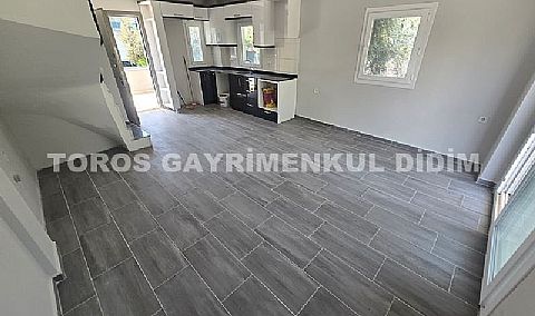 Didim Akbükte satılık 3+1 geniş bahçeli yazlık villa