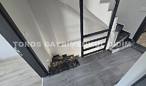 Didim Akbükte satılık 3+1 geniş bahçeli yazlık villa