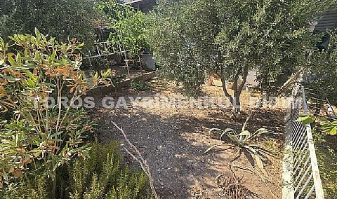 Didim akbükte site içerisinde geniş bahçeli denize yakın konumda satılık yazlık villa