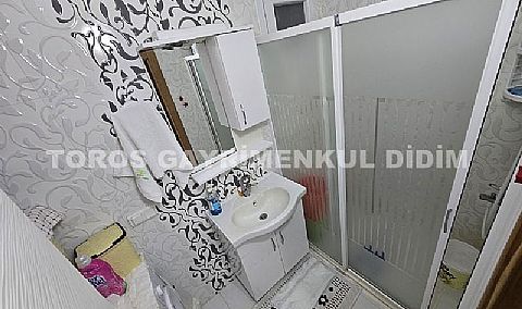Didim Altınkum çamlıkta denize 150 mt mesafede satılık 2+1 yazlık  daire 