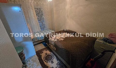 Didim Altınkum çamlıkta denize 150 mt mesafede satılık 2+1 yazlık  daire 