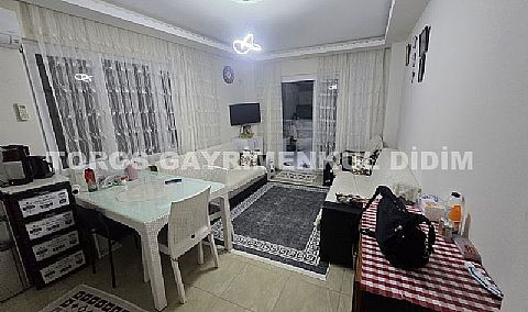 Didim Altınkum çamlıkta denize 150 mt mesafede satılık 2+1 yazlık  daire 