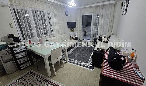 Didim Altınkum çamlıkta denize 150 mt mesafede satılık 2+1 yazlık  daire 