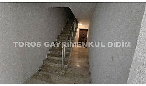 Didim Altınkum Çamlıkta Plaja 100 mt Mesafede Satılık 2+1 Daire