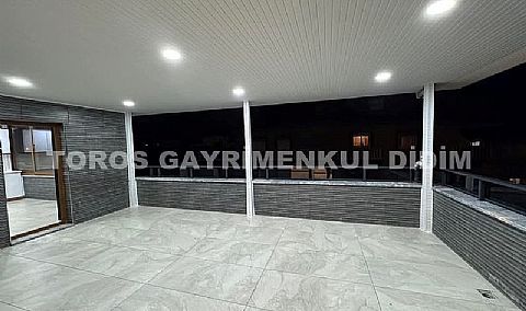 Didim altınkum çamlıkta plaja 300 mt mesafede asansörlü binada satılık dublex