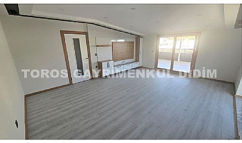 Didim altınkum çamlıkta plaja 300 mt mesafede asansörlü binada satılık dublex