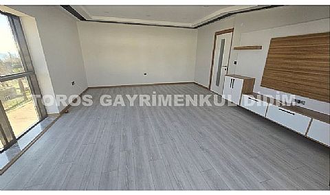 Didim altınkum çamlıkta plaja 300 mt mesafede asansörlü binada satılık dublex