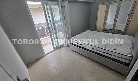 Didim Altınkum havuzlu sitede satılık 3+1  eşyalı geniş bakonlu orta kat daire