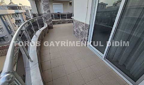 Didim Altınkum havuzlu sitede satılık 3+1  eşyalı geniş bakonlu orta kat daire