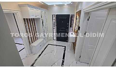 Didim Altınkum plaja 1km mesafede satılık müstakil 5+1 ayrı mutfaklı villa 