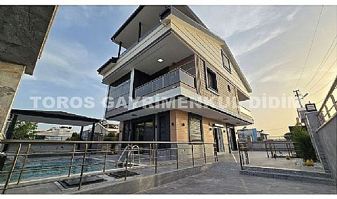 Didim Altınkum plaja 1km mesafede satılık müstakil 5+1 ayrı mutfaklı villa 