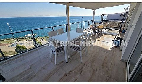 Didim Altınkumda Denize Sıfır Villa Tadında Satılık Dubleks Daire