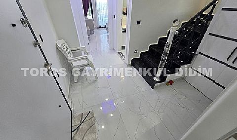 Didim altınkumda havuzlu güvenlikli sitede satılık eşyalı dubleks daire