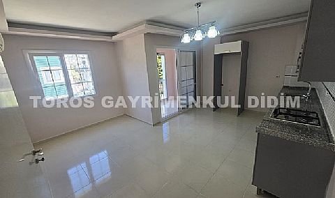 Didim altınkumda plaja 400 mt mesafede satılık 2+1 orta daire