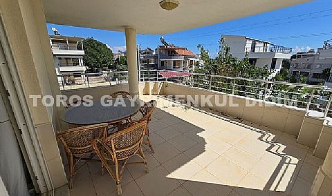 Didim Altınkumda plaja 600 mt mesafede satılık 5+1 yazlık villa 