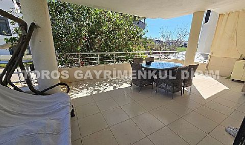 Didim Altınkumda plaja 600 mt mesafede satılık 5+1 yazlık villa 