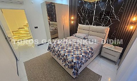 Didim Çamlık`ta Havuzlu Eşyalı Satılık Lüks Sıfır Villa