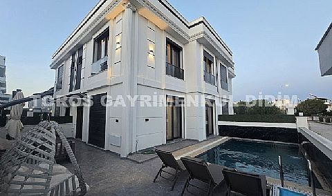 Didim Çamlık`ta Havuzlu Eşyalı Satılık Lüks Sıfır Villa