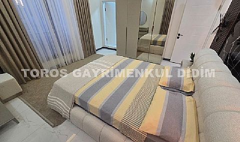 Didim Çamlık`ta Havuzlu Eşyalı Satılık Lüks Sıfır Villa