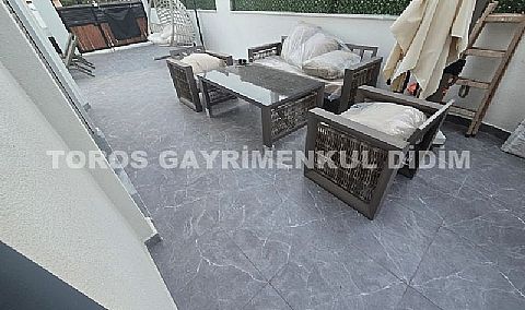 Didim Çamlık`ta Havuzlu Eşyalı Satılık Lüks Sıfır Villa