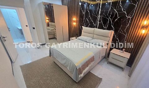 Didim Çamlık`ta Havuzlu Eşyalı Satılık Lüks Sıfır Villa