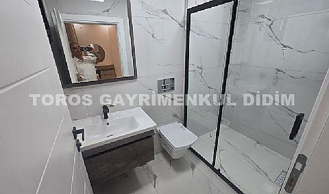 Didim Çamlık`ta Havuzlu Eşyalı Satılık Lüks Sıfır Villa