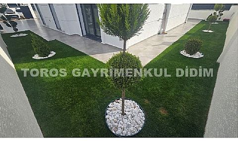 DİDİM EFELER MAH. DENİZE YAKIN 4+1  TAM MÜSTAKİL  HAVUZLU LÜKS VİLLA 
