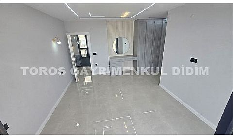 DİDİM EFELER MAH. DENİZE YAKIN 4+1  TAM MÜSTAKİL  HAVUZLU LÜKS VİLLA 