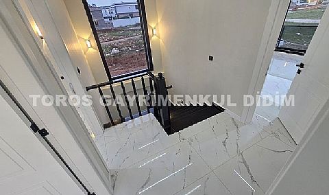 Didim efeler mahallesinde 303 m2 arsa üzerine kurulu satılık villa