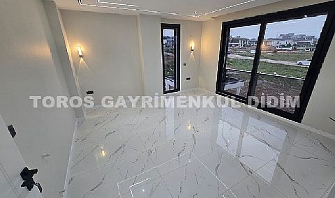 Didim efeler mahallesinde 303 m2 arsa üzerine kurulu satılık villa