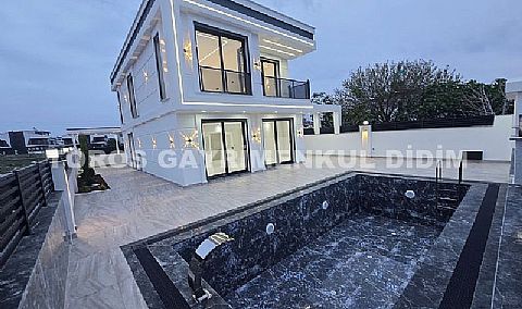 Didim efeler mahallesinde 303 m2 arsa üzerine kurulu satılık villa