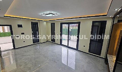 Didim Efeler Mahallesi’nde  Havuzlu Sıfır Villa 