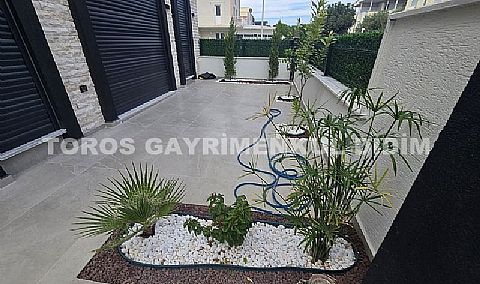 Didim Efeler Mahallesi’nde  Havuzlu Sıfır Villa 