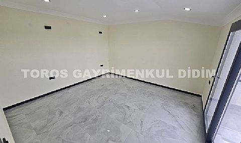 Didim Efeler Mahallesi’nde  Havuzlu Sıfır Villa 