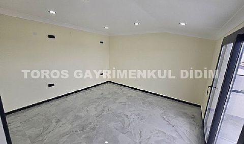 Didim Efeler Mahallesi’nde  Havuzlu Sıfır Villa 